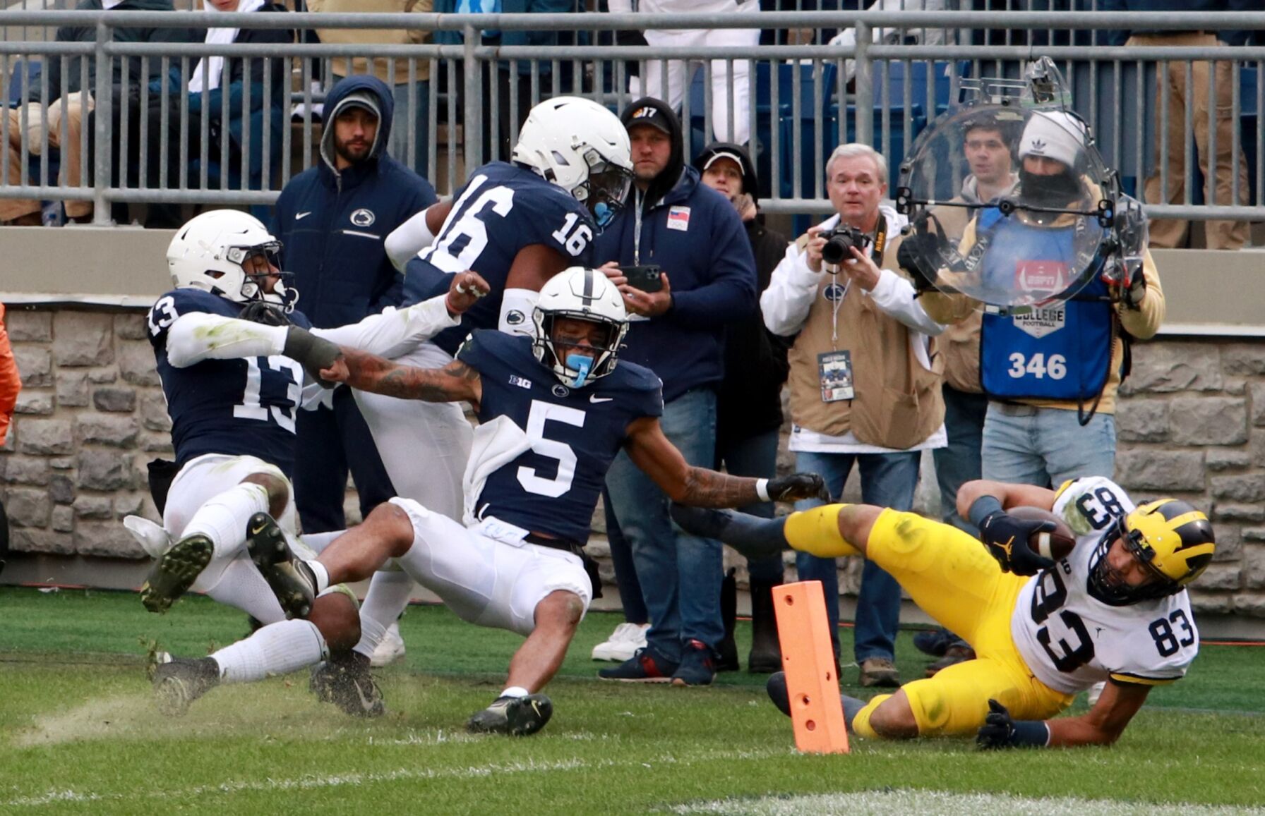 Penn State football vs Michigan_Castro-Fields and Brooks